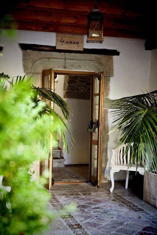 Abas Ristorante Pizzeria Affittacamere Ales ภายนอก รูปภาพ